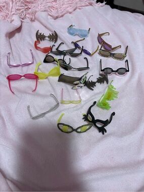 Rainbow high and lol omg doll glasses lot